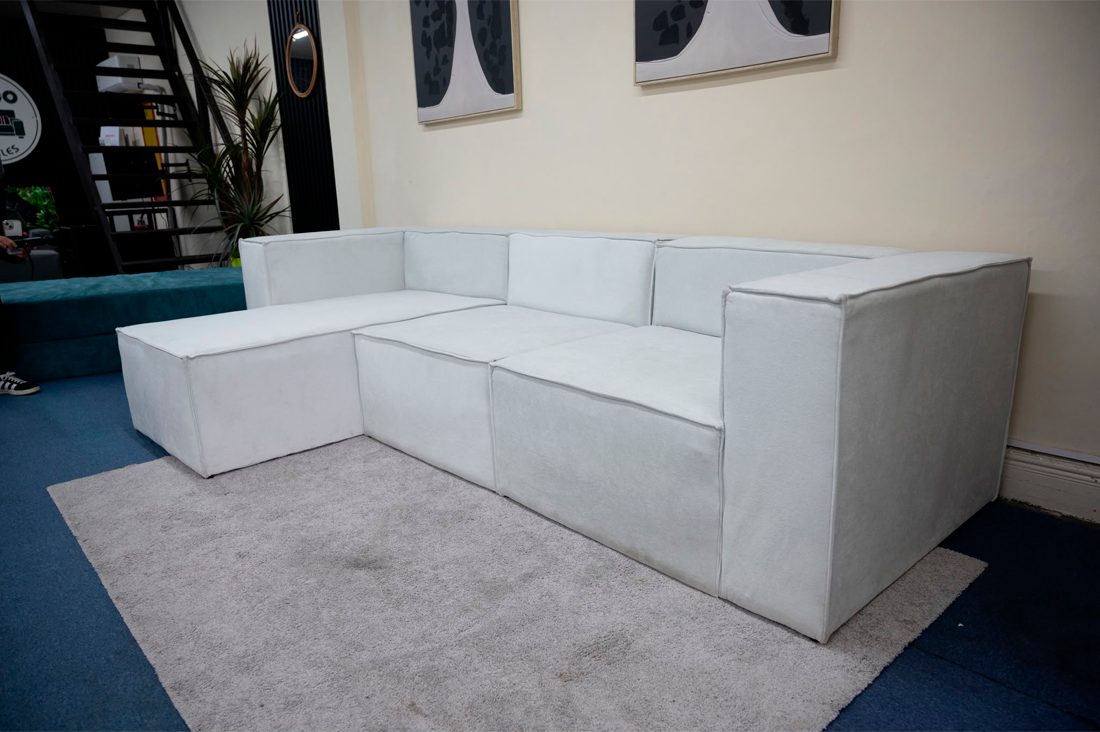 Sofá Cubo 3 metros, 300 cm de largo. Foto 1